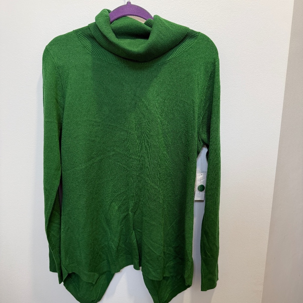 NY & Co Asymmetric Hem Green Sweater